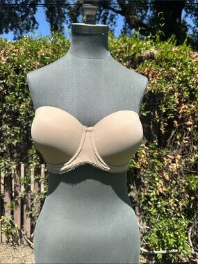 Calvin Klein Beige Strapless Seamless Convertible Bra